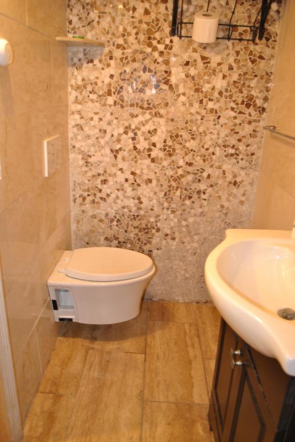 ניוארק Ewr Airport Multilevel Guest House Room With 2-3 Beds מראה חיצוני תמונה