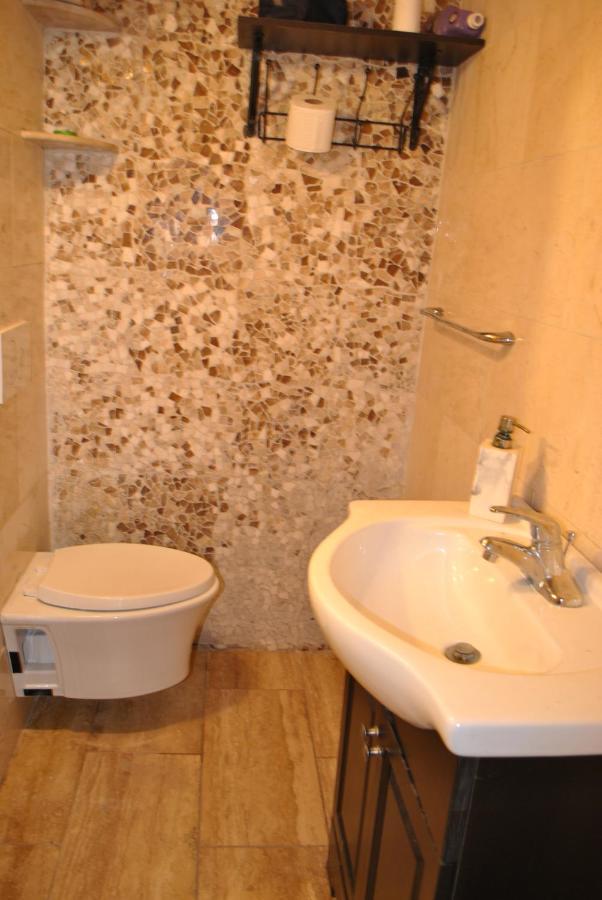 ניוארק Ewr Airport Multilevel Guest House Room With 2-3 Beds מראה חיצוני תמונה