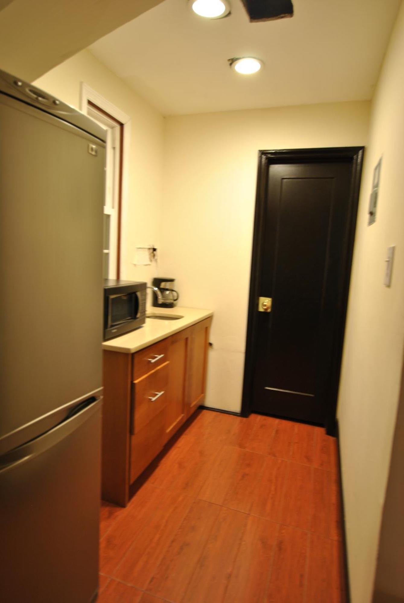 ניוארק Ewr Airport Multilevel Guest House Room With 2-3 Beds מראה חיצוני תמונה