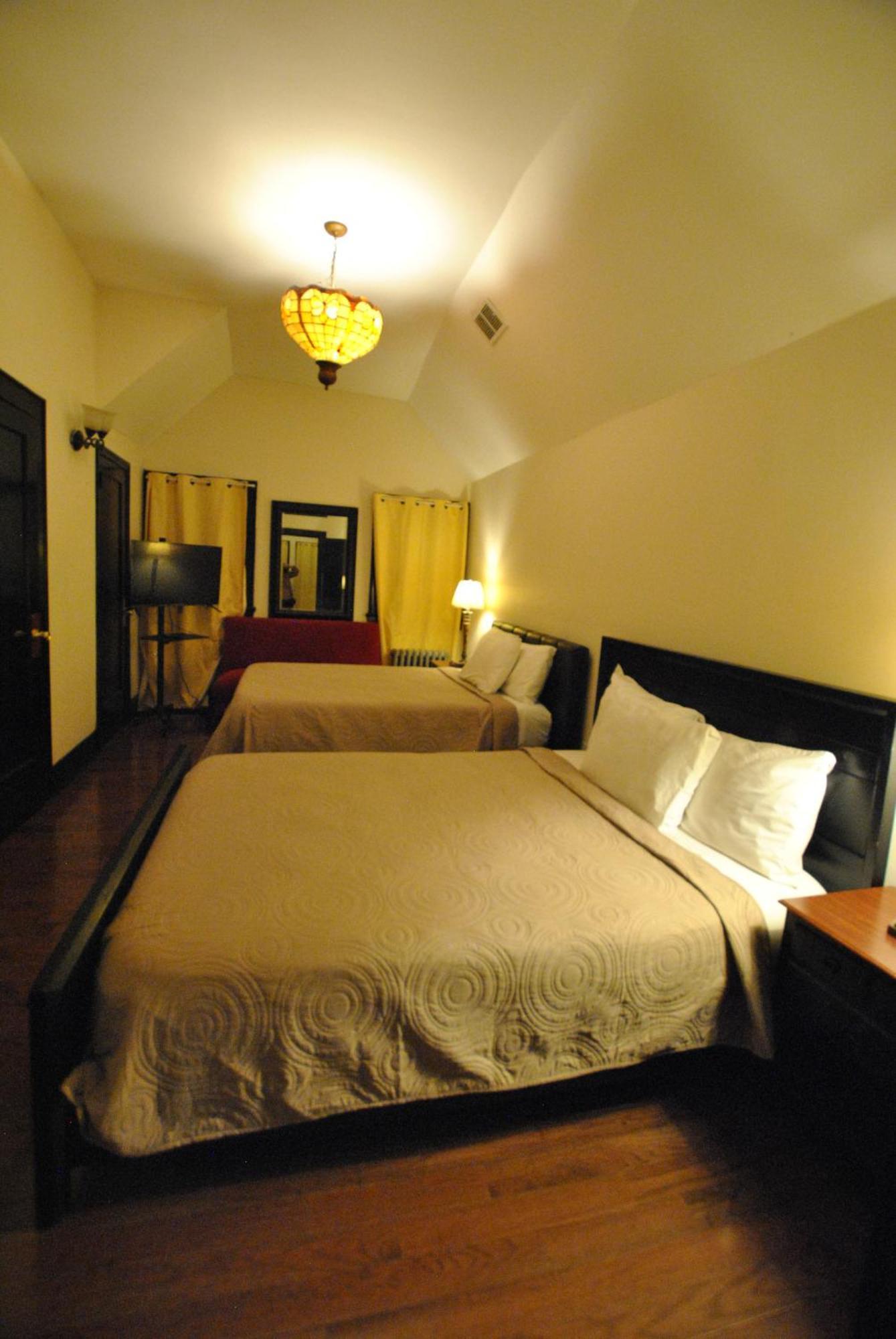 ניוארק Ewr Airport Multilevel Guest House Room With 2-3 Beds מראה חיצוני תמונה