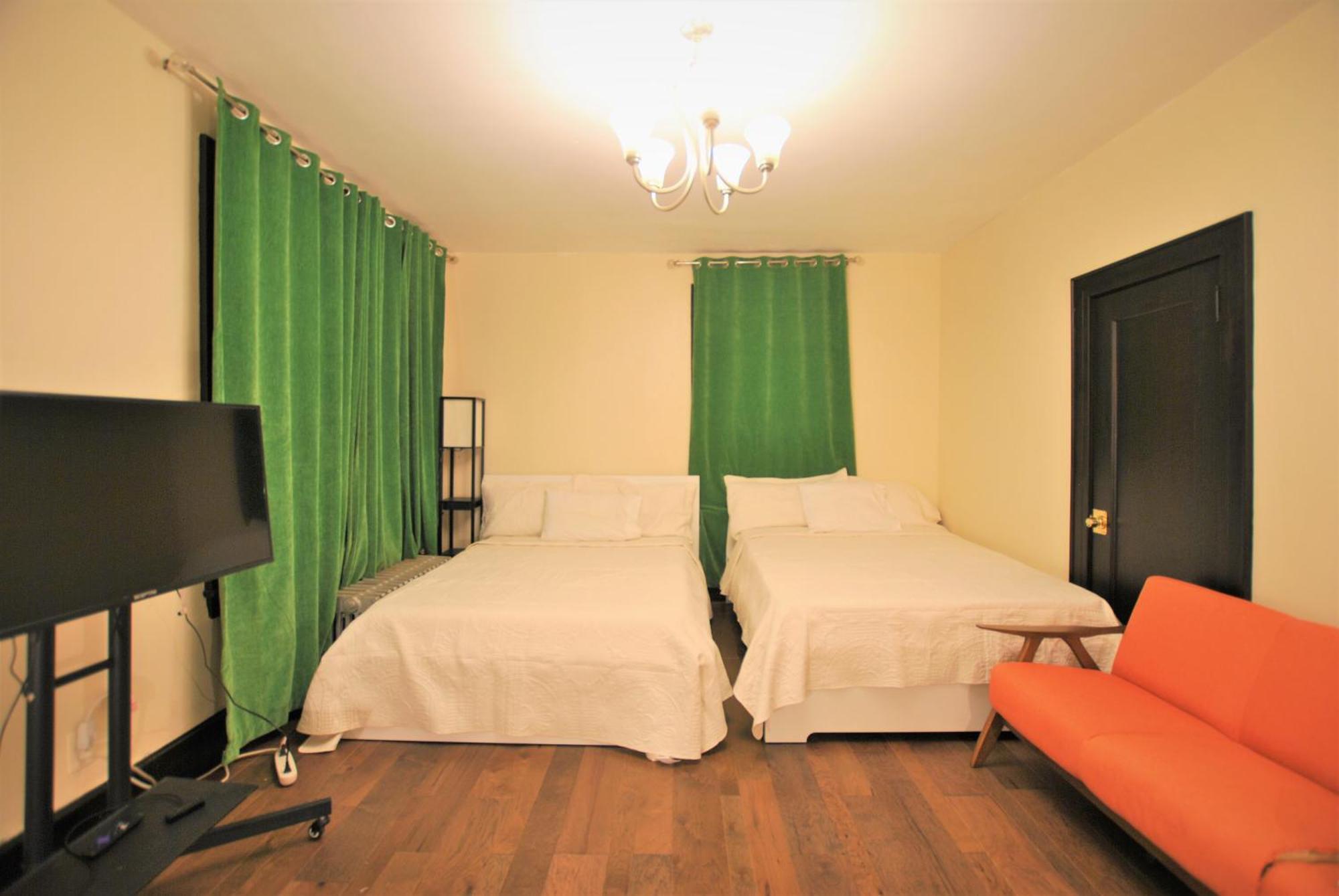 ניוארק Ewr Airport Multilevel Guest House Room With 2-3 Beds מראה חיצוני תמונה