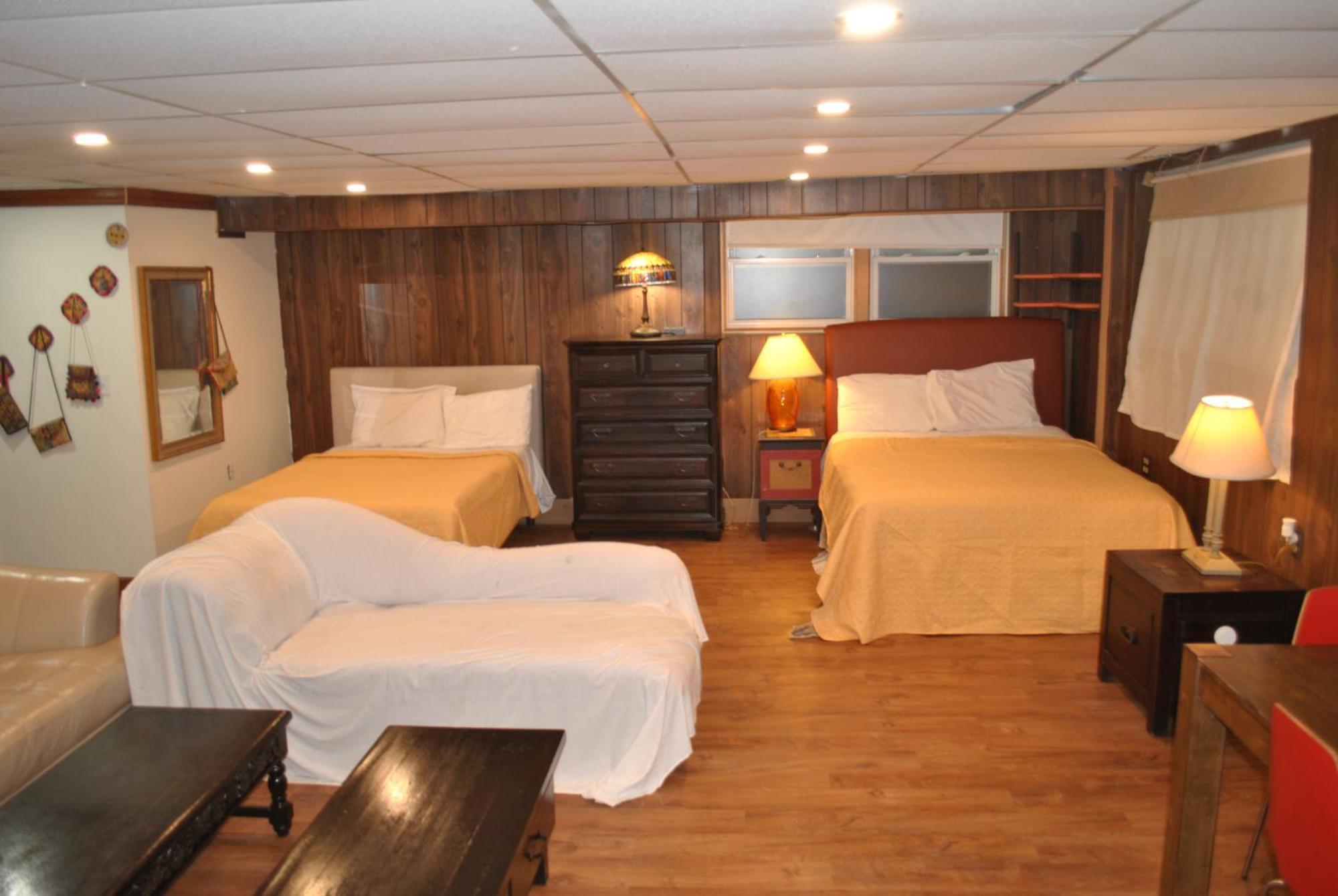 ניוארק Ewr Airport Multilevel Guest House Room With 2-3 Beds מראה חיצוני תמונה